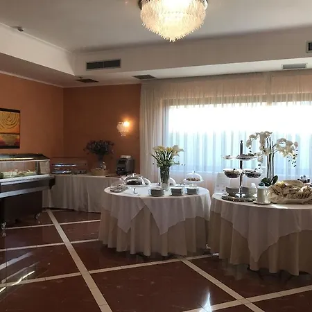 Gullo Hotel