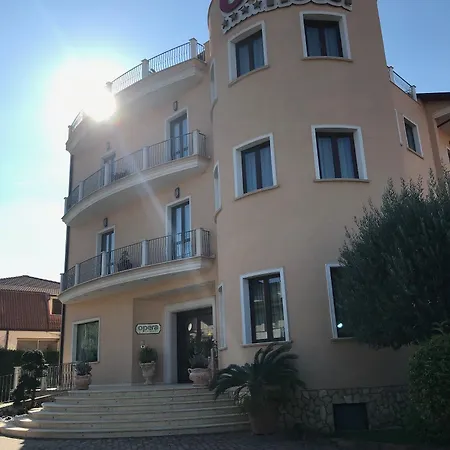 Hotel Gullo