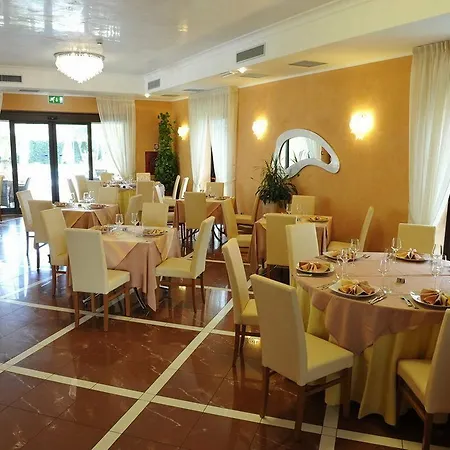 Hotel Gullo 4*
