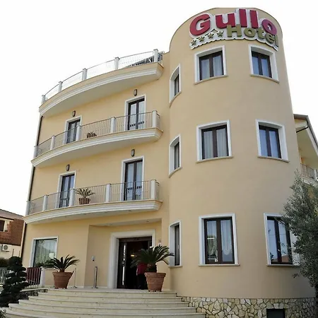 Gullo Hotel 4*